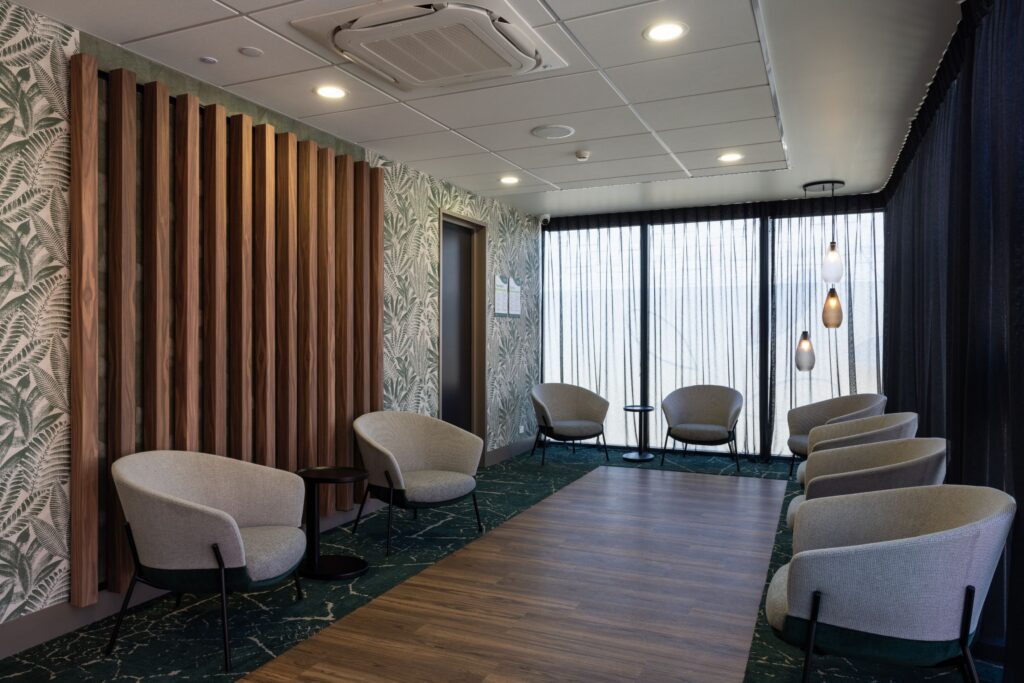 4 Murray Place - waiting area with timber feature wall